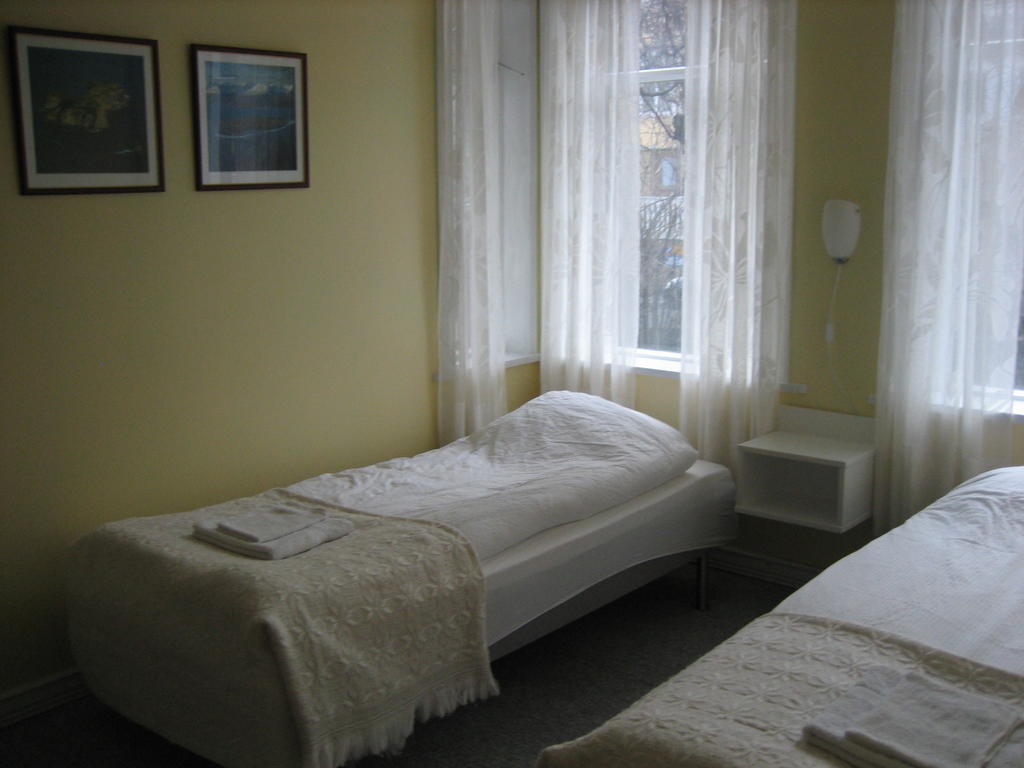 Guesthouse Solgardar Акурейри Экстерьер фото