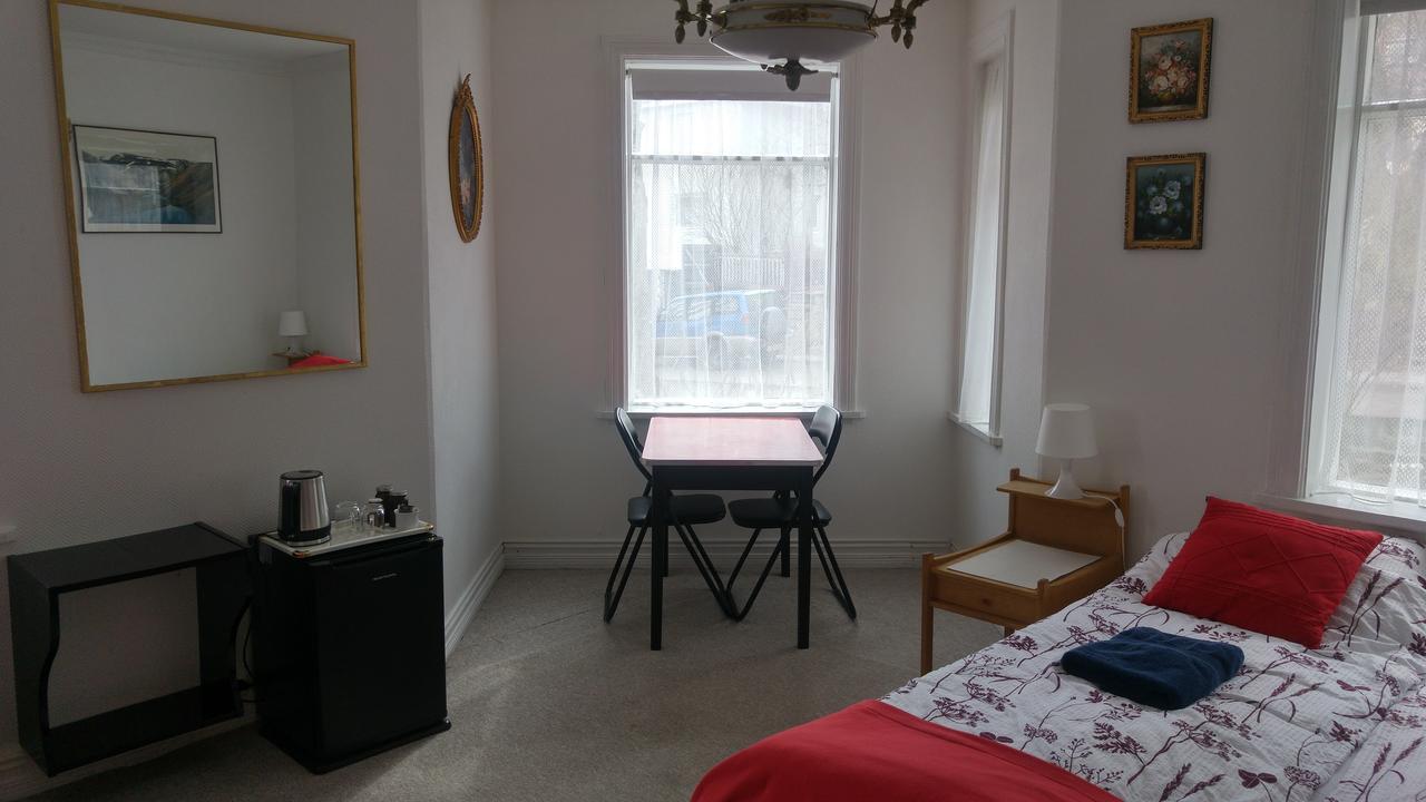 Guesthouse Solgardar Акурейри Экстерьер фото