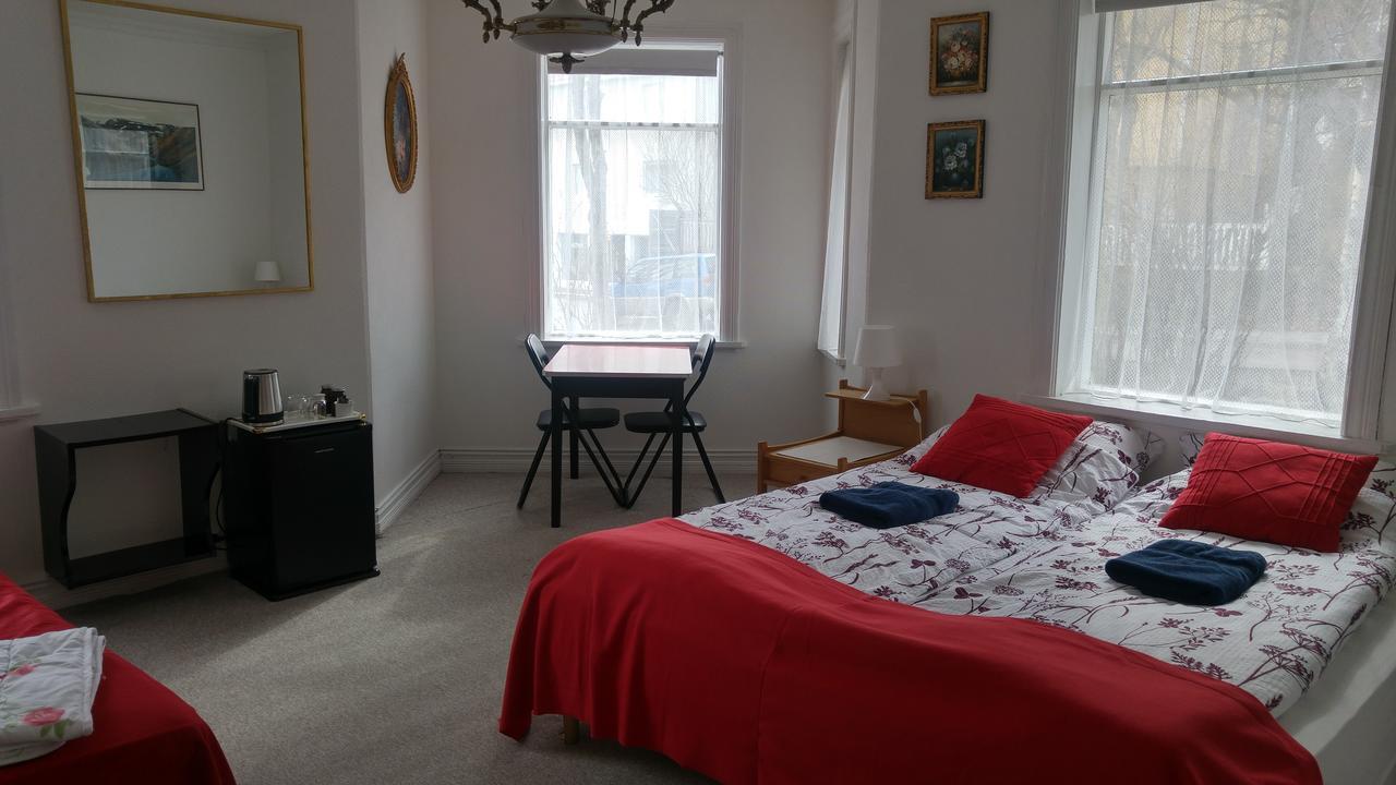 Guesthouse Solgardar Акурейри Экстерьер фото